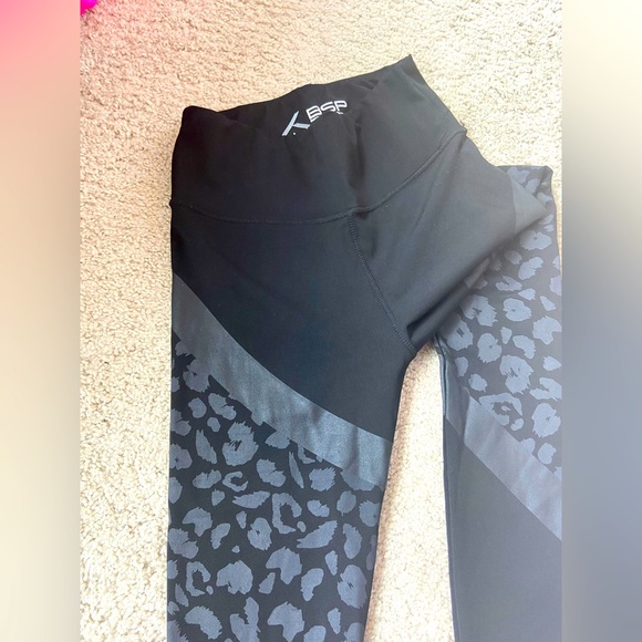 BSP Black Leopard Contour High-Waist Leggings - Women SZ L - Picture 10 of 12